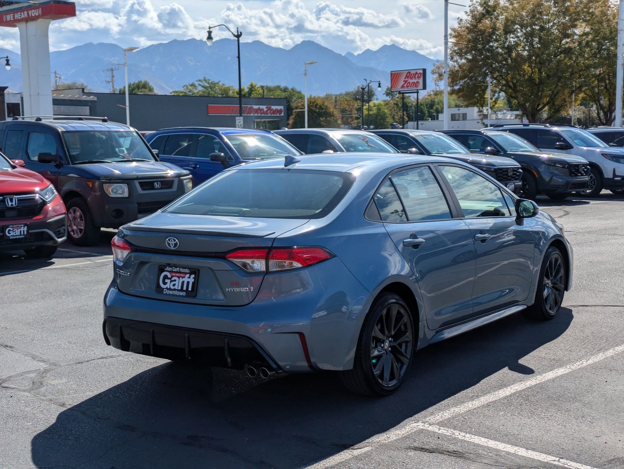 2023 Toyota Corolla Hybrid SE photo 2
