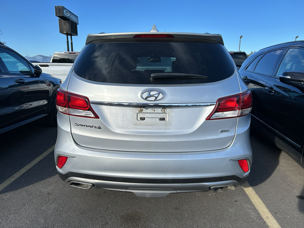 2017 Hyundai Santa Fe XL SE photo 4