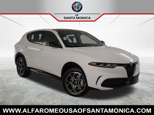 2025 Alfa Romeo Tonale Base's photo