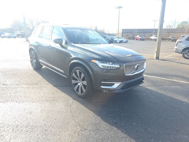 2022 Volvo XC90 Inscription's photo