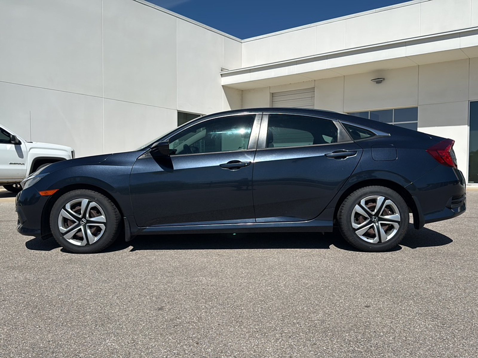 2017 Honda Civic LX photo 2