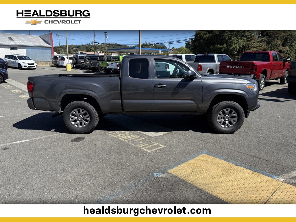 2023 Toyota Tacoma SR photo 5