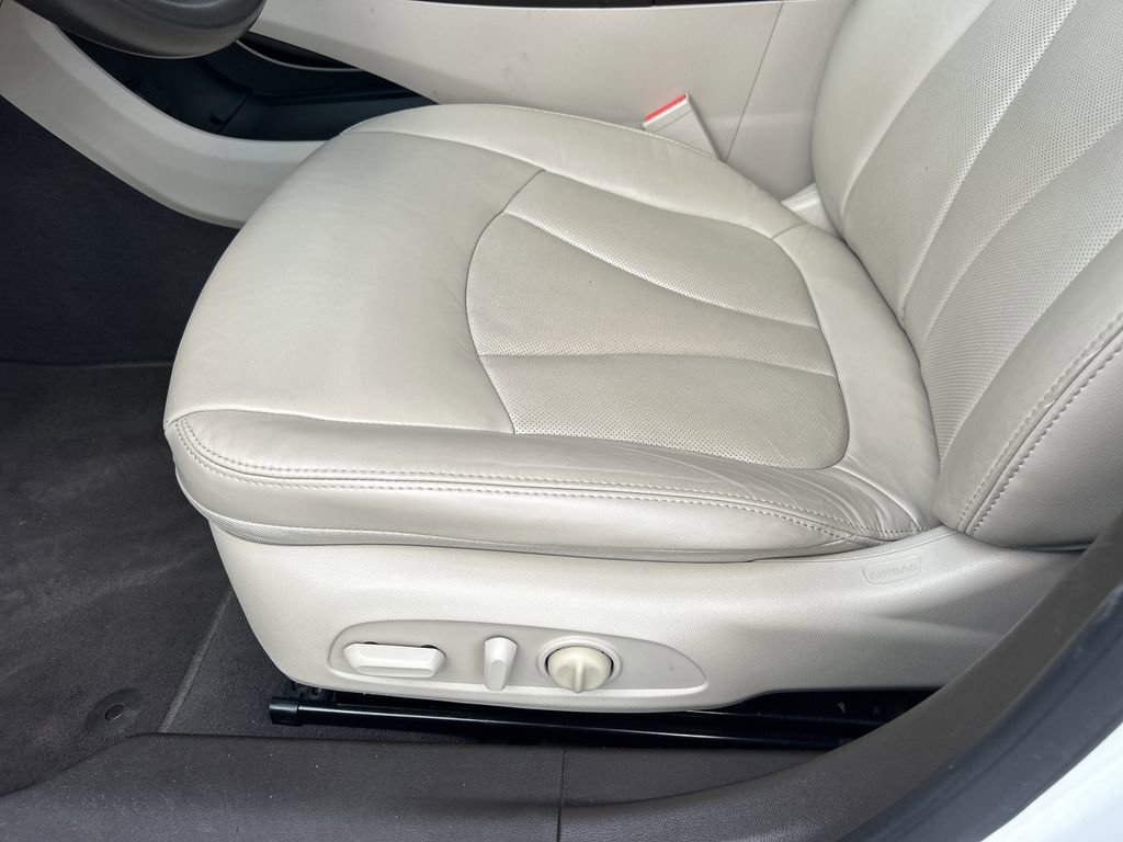 2017 Buick LaCrosse Essence photo 18