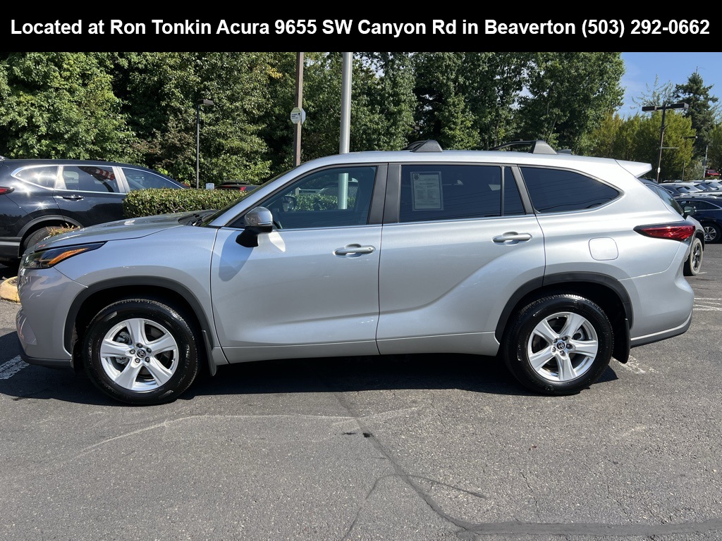 2023 Toyota Highlander L photo 5