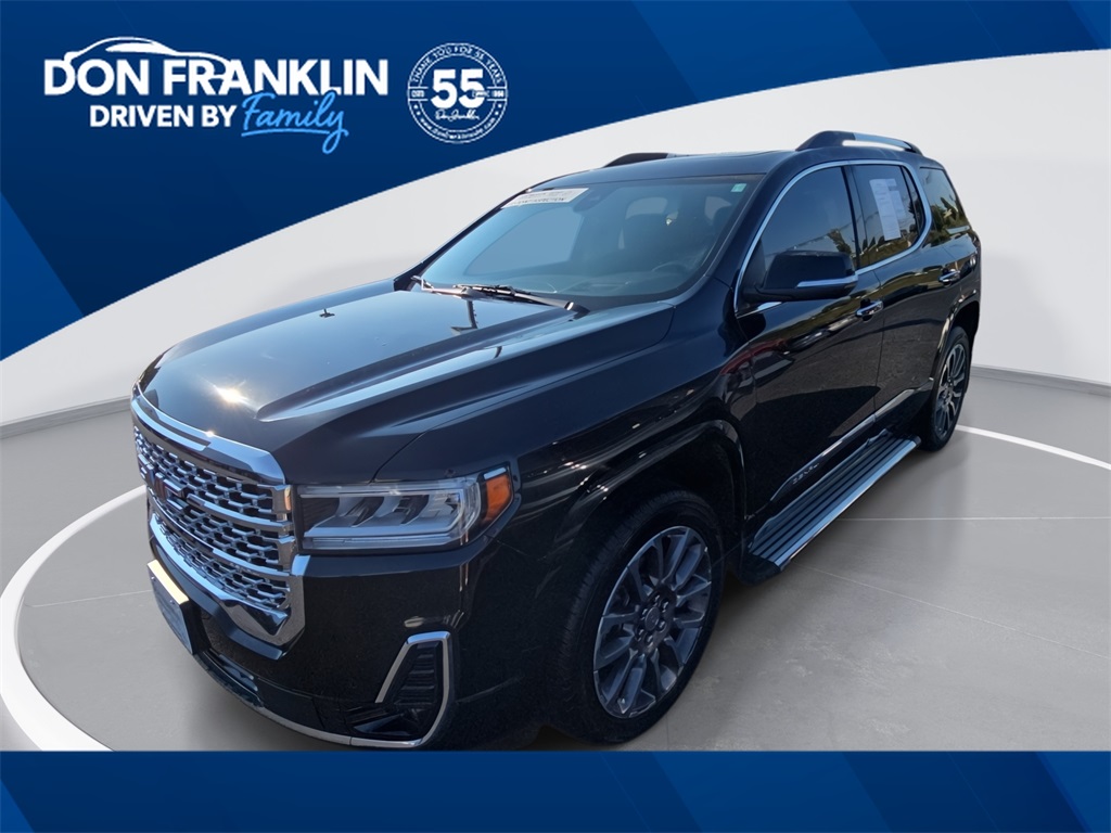 2022 GMC Acadia Denali's photo