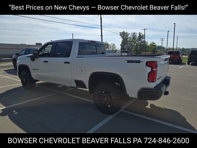 2026 Chevrolet Silverado 2500HD LT photo 3