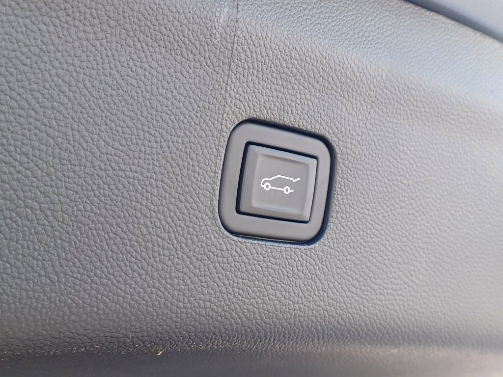 2024 Buick Enclave Premium photo 16