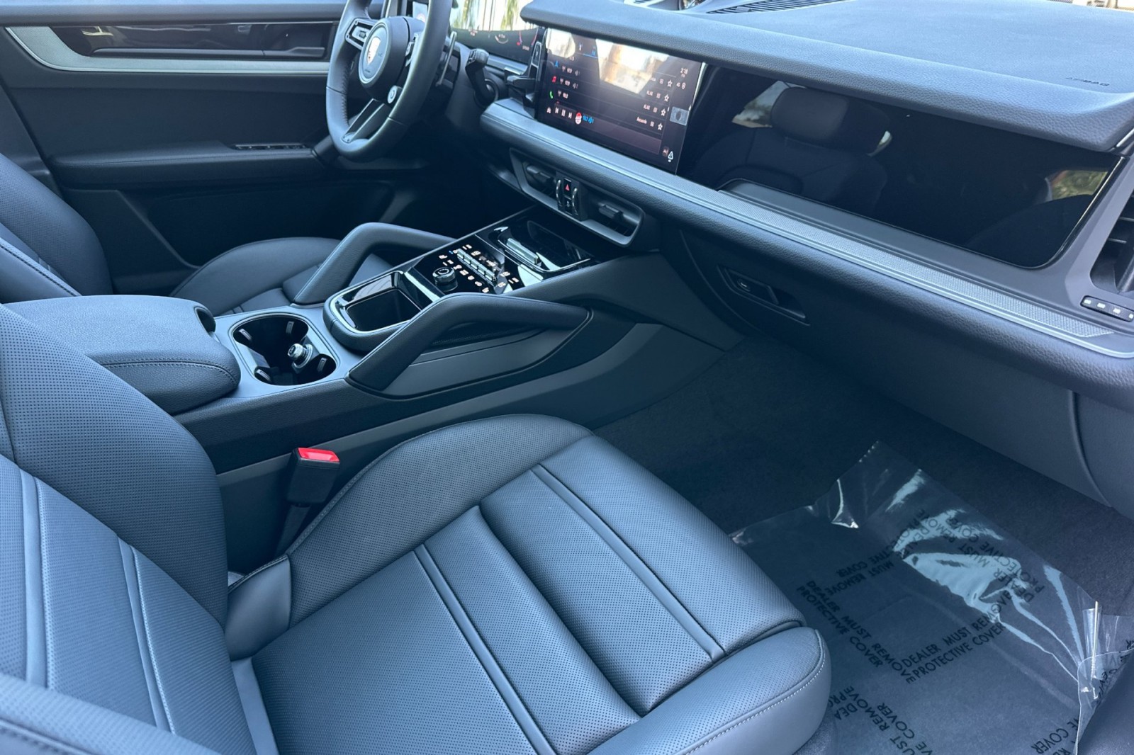 2026 Porsche Cayenne E-Hybrid Coupe photo 16