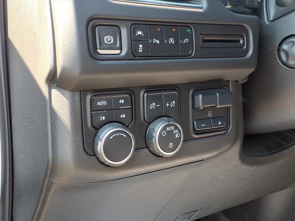 2021 Chevrolet Tahoe RST photo 4