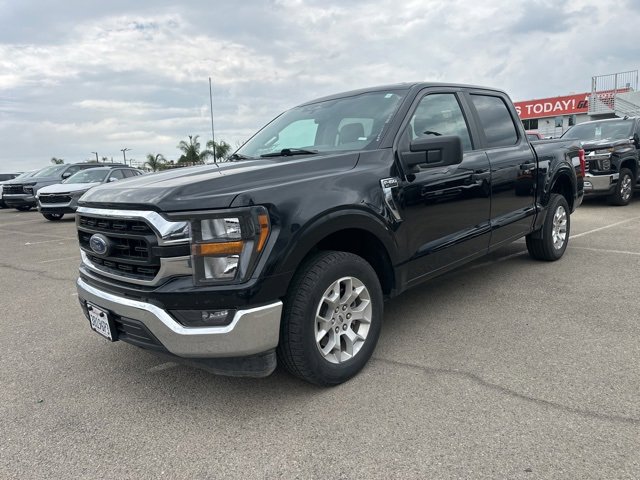 2023 Ford F-150 XLT photo 3