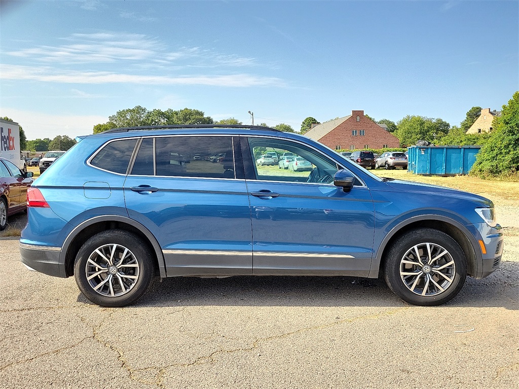 2020 Volkswagen Tiguan SE photo 6