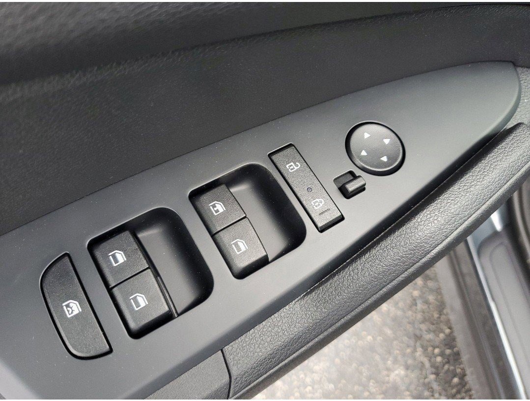 2025 Kia Sportage LX photo 15