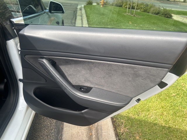 2020 Tesla Model 3 Performance photo 13