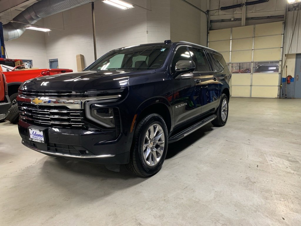 2025 Chevrolet Suburban Premier's photo