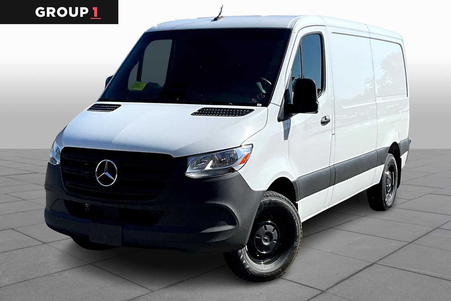 2025 Mercedes-Benz Sprinter Cargo Van Base's photo