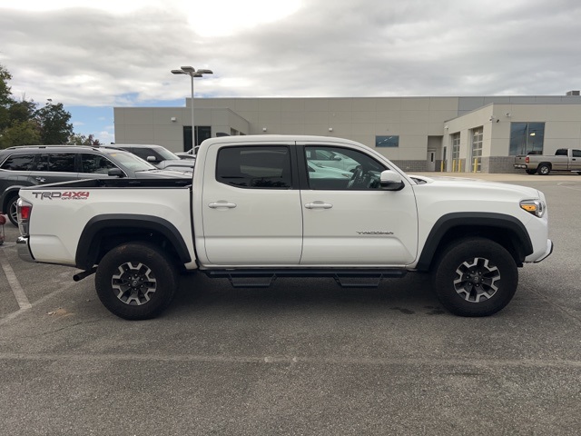 2021 Toyota Tacoma TRD Off-Road photo 3