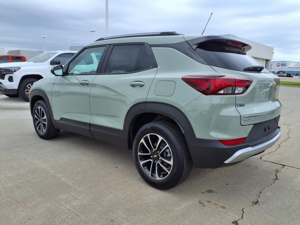 2025 Chevrolet Trailblazer LT photo 9