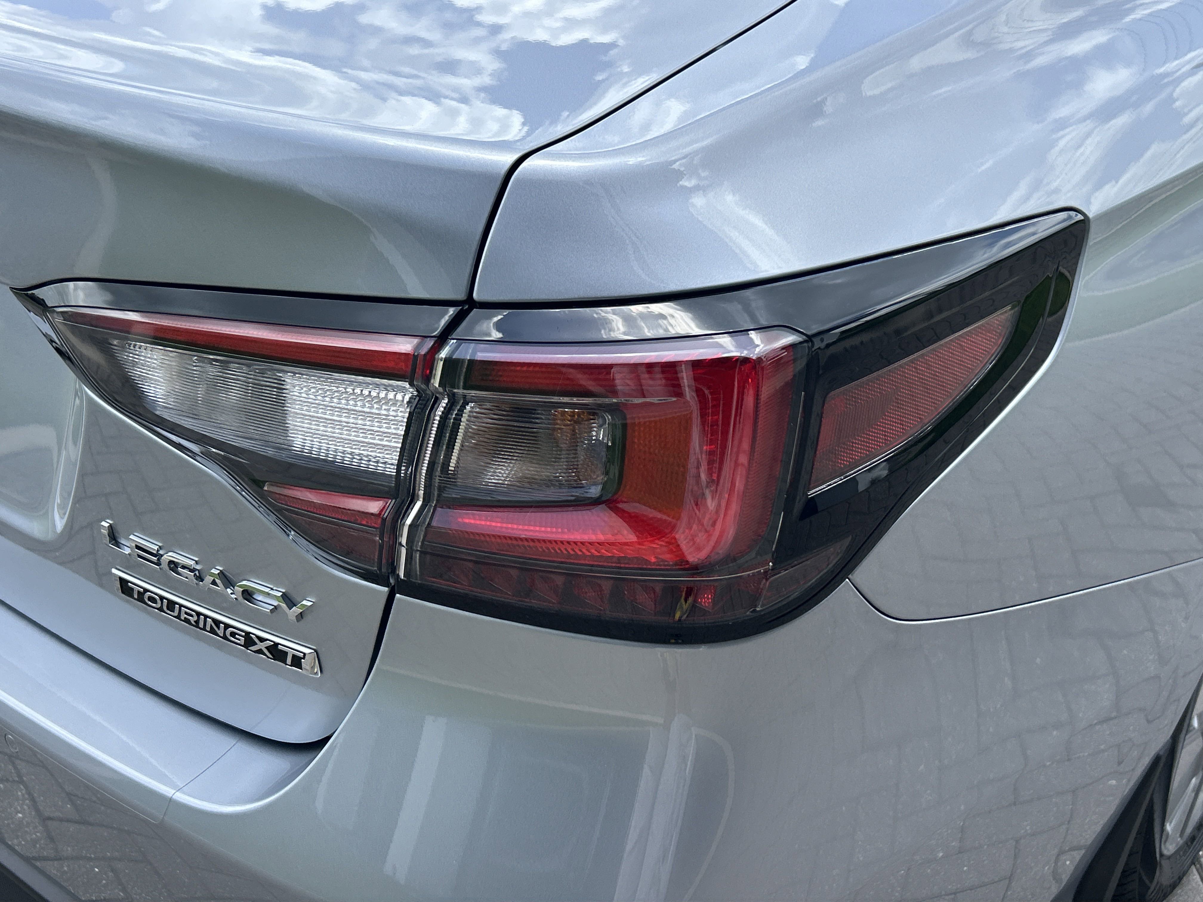 2025 Subaru Legacy Touring XT photo 2