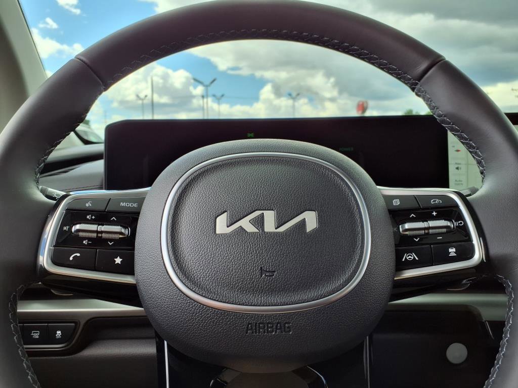 2026 Kia Carnival SX photo 22