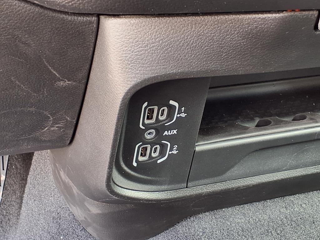 2025 Ram 2500 Tradesman photo 10