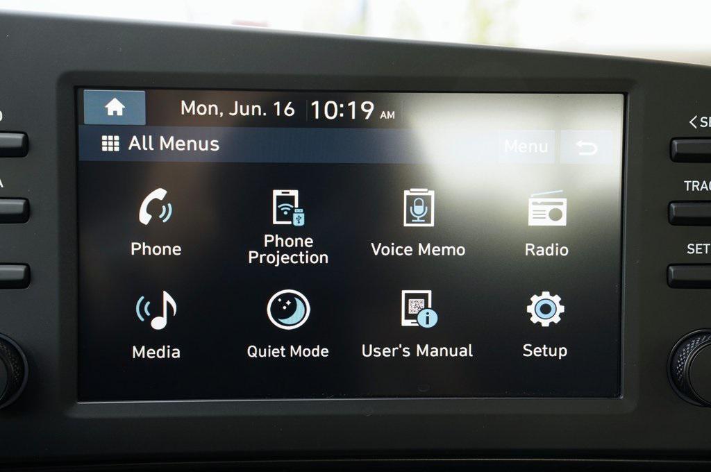 2025 Hyundai Elantra SEL Sport photo 13