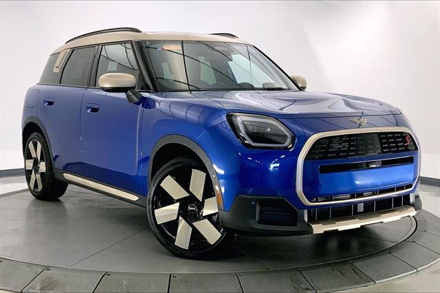 2025 MINI Countryman S's photo