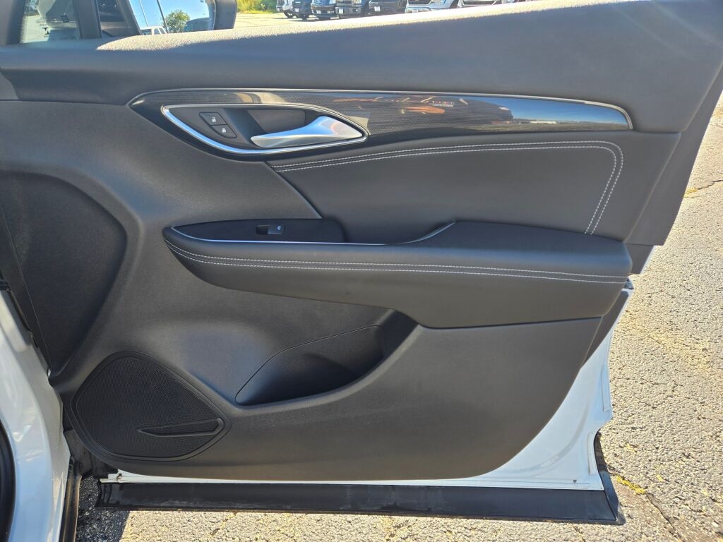 2021 Buick Envision Preferred photo 6