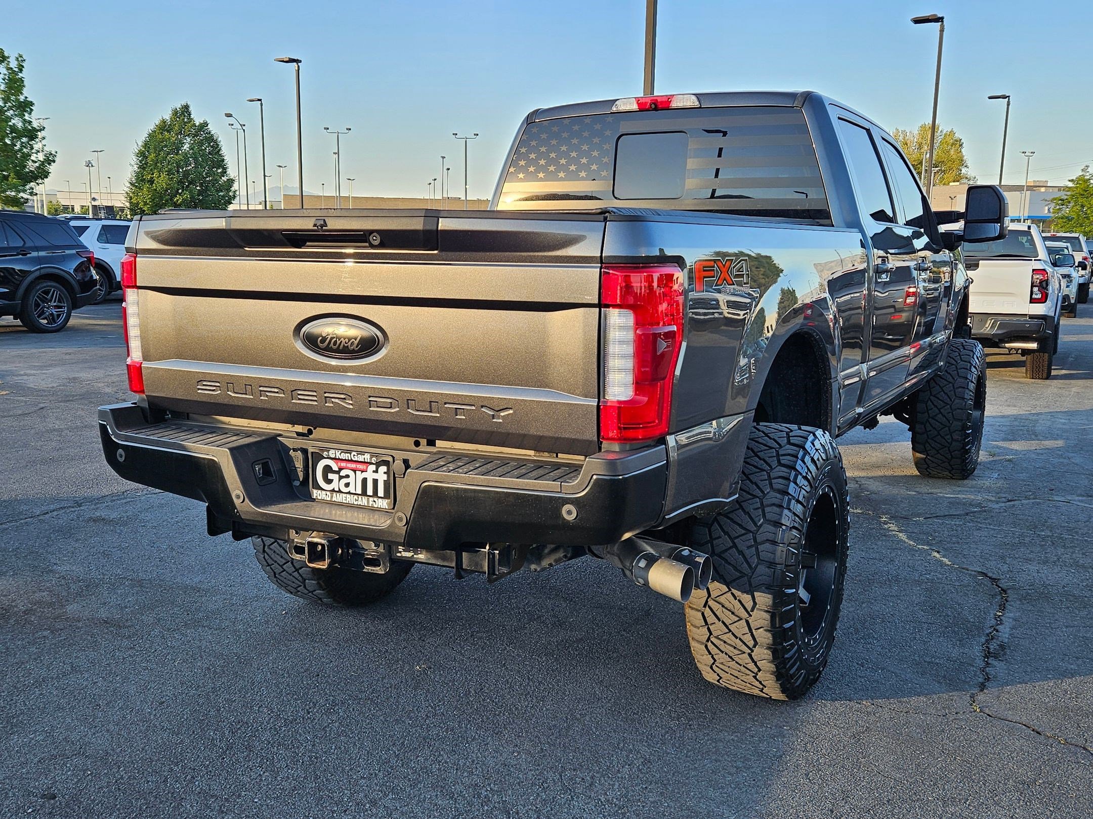 2017 Ford F-350 Lariat photo 3