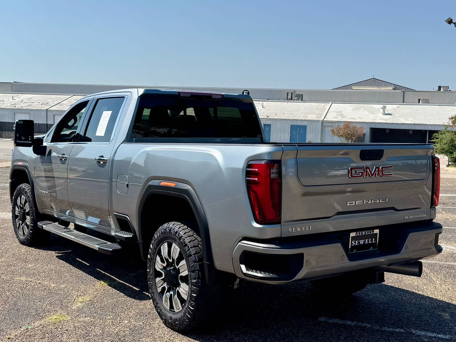2024 Gmc Sierra 2500 HD Denali photo 3