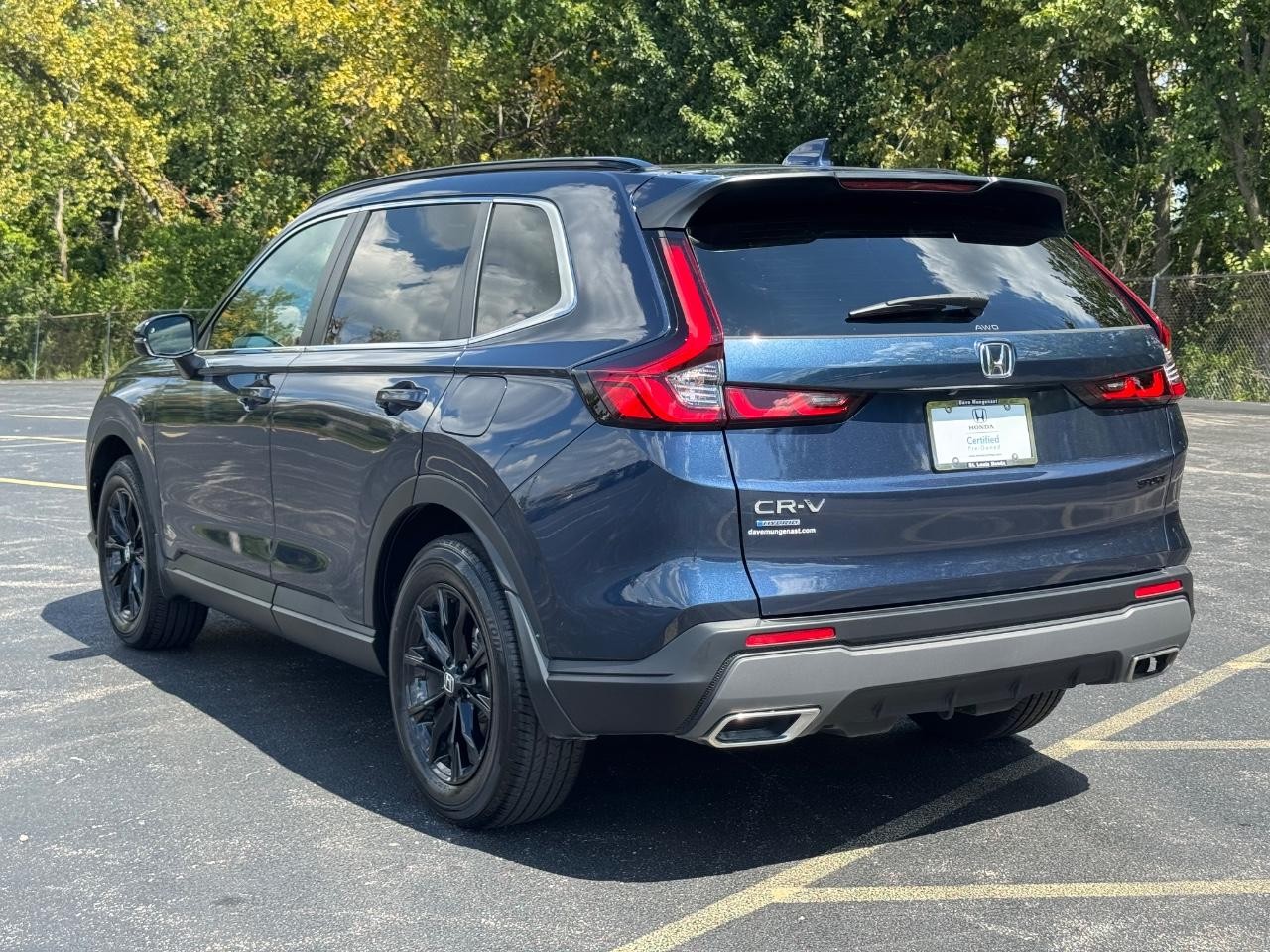 2025 Honda CR-V Hybrid Sport photo 3