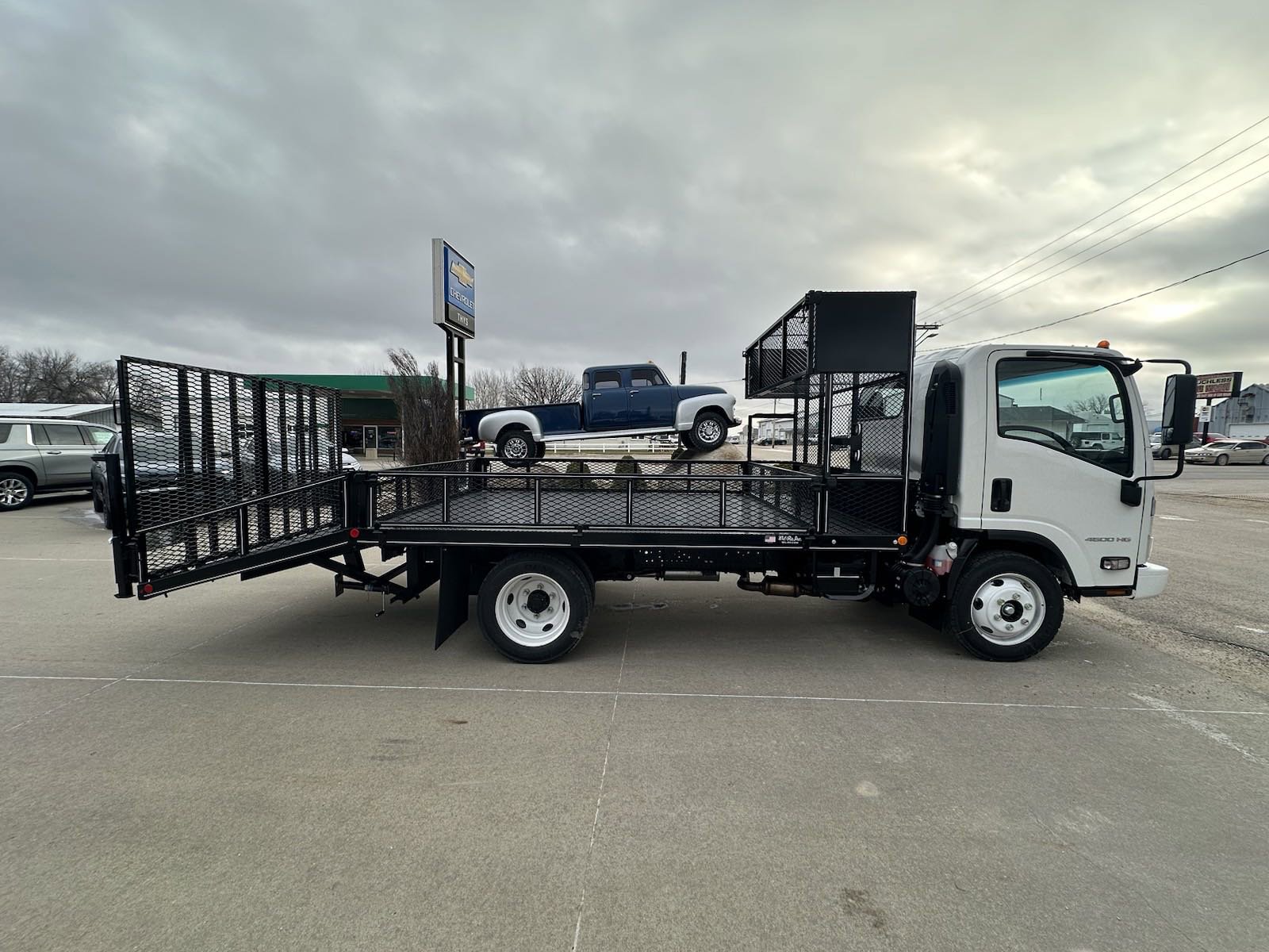 2025 Chevrolet Silverado 4500HD photo 6