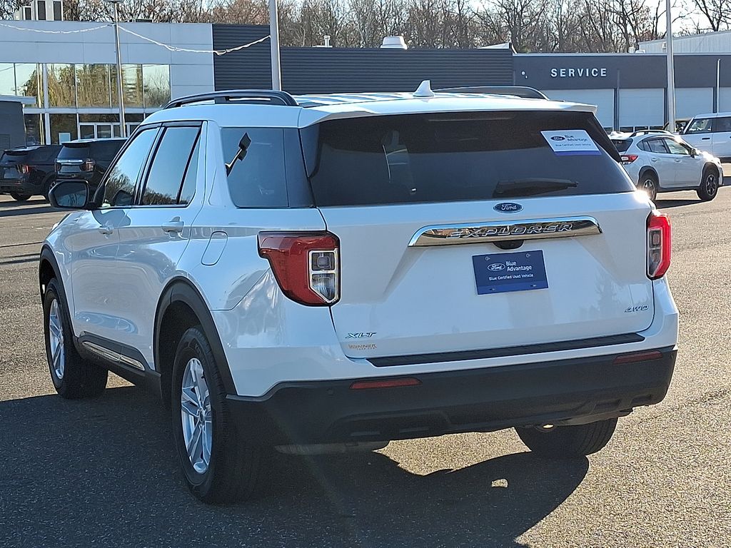 2022 Ford Explorer XLT photo 4