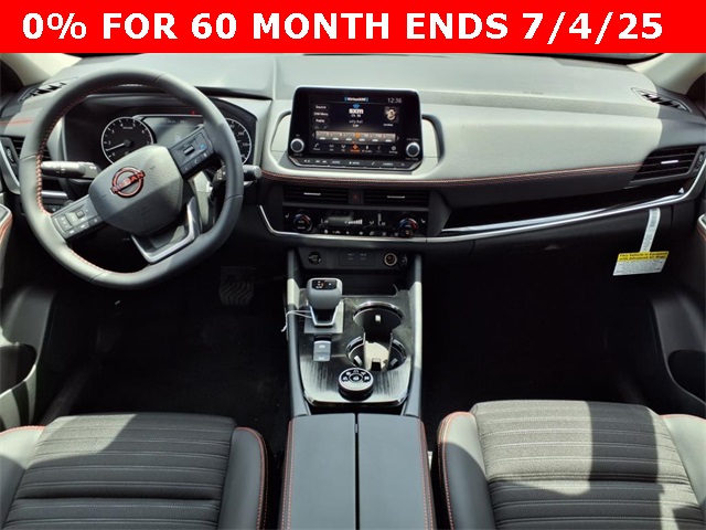 2025 Nissan Rogue SV photo 3