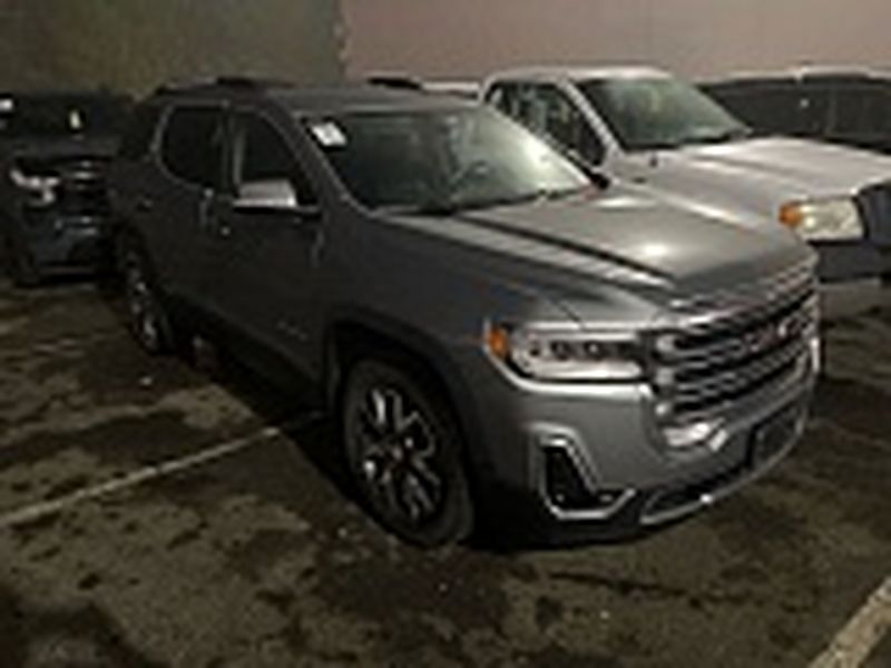 2023 GMC Acadia SLT's photo