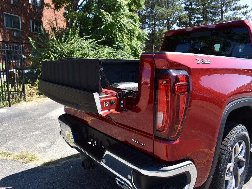 2026 Gmc Sierra 1500 SLT photo 11