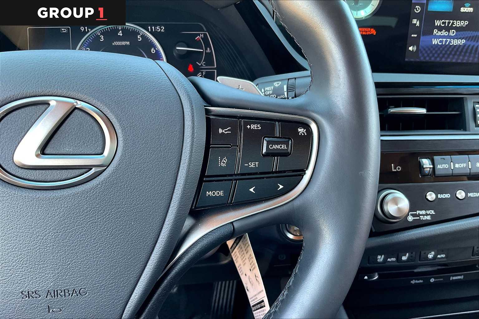 2022 Lexus ES Premium photo 21