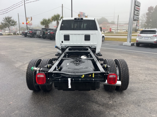 2026 Ram 5500 Tradesman photo 3