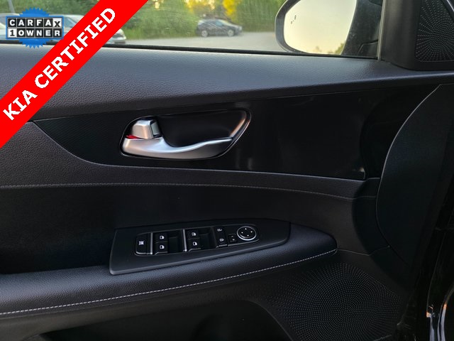 2022 Kia Forte GT-Line photo 27