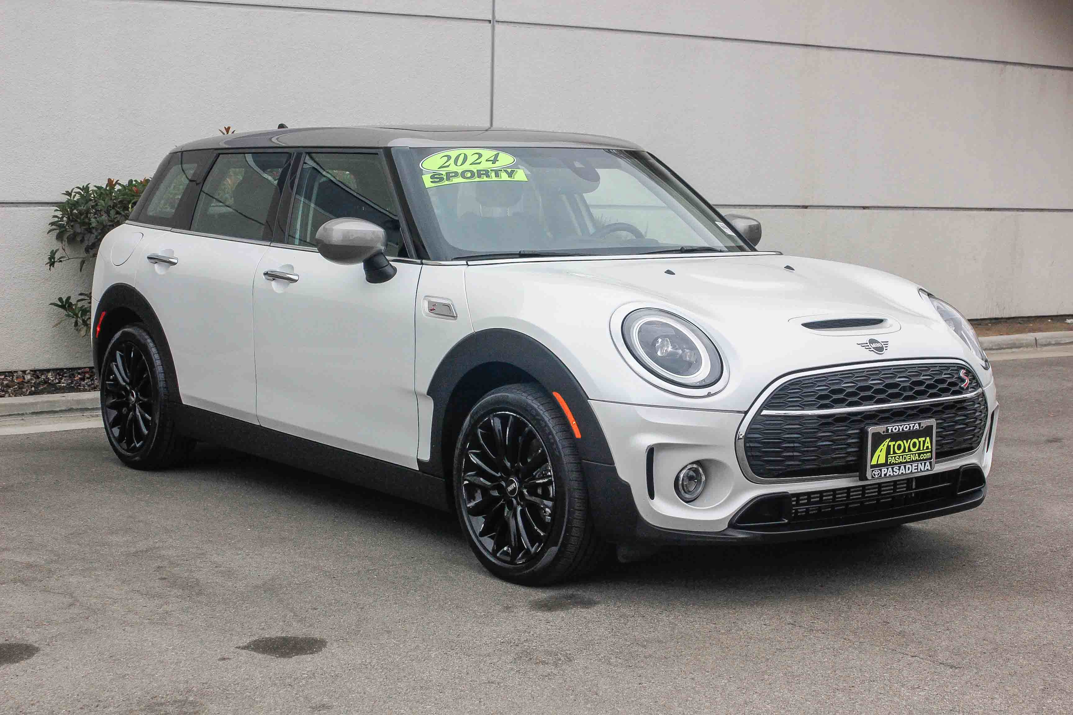 2024 Mini Clubman Base S photo 3