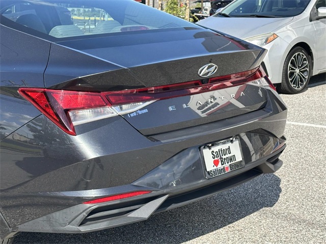 2023 Hyundai Elantra SEL Convenience photo 10