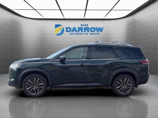 2022 Nissan Pathfinder SL photo 2
