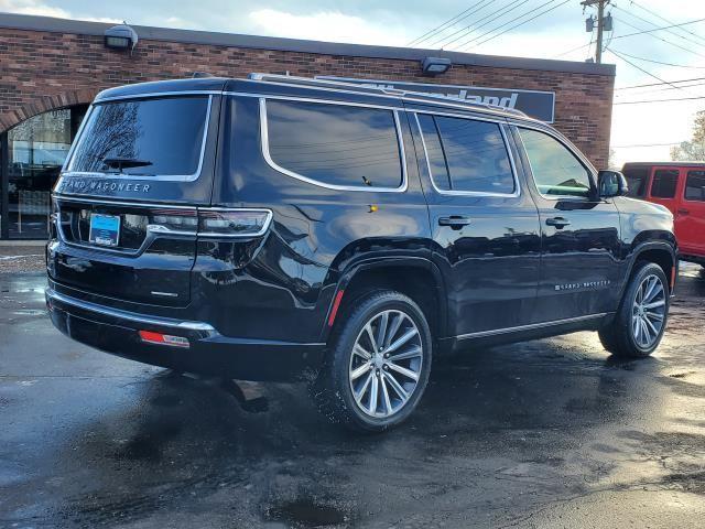 2022 Jeep Grand Wagoneer II photo 3