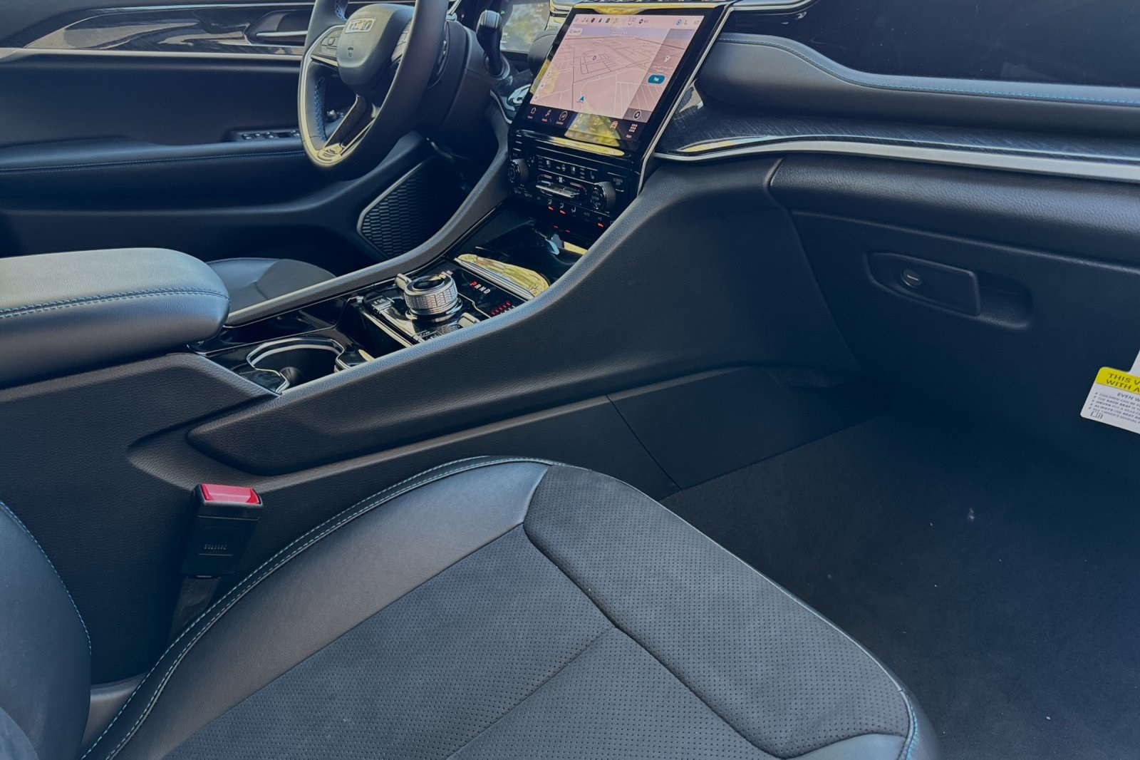 2023 Jeep Grand Cherokee Trailhawk 4xe photo 15