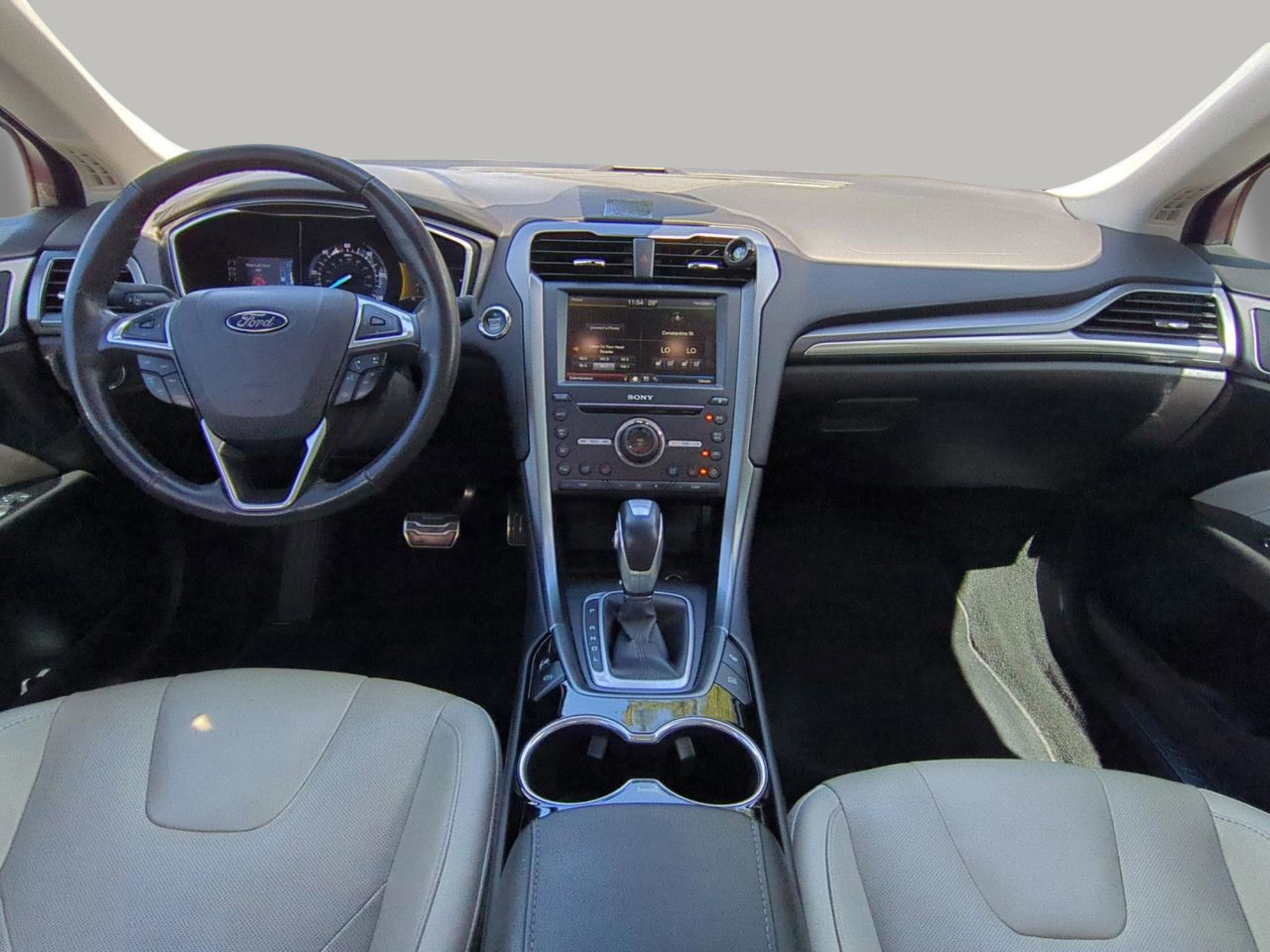 2016 Ford Fusion Titanium photo 16