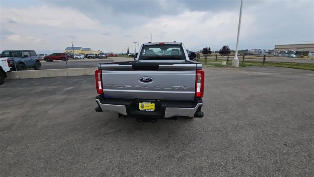 2024 Ford F-350 photo 7