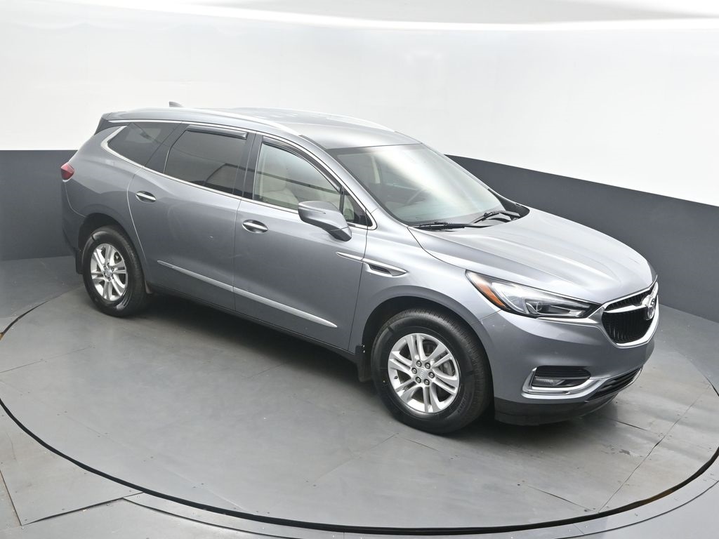 2018 Buick Enclave Essence's photo