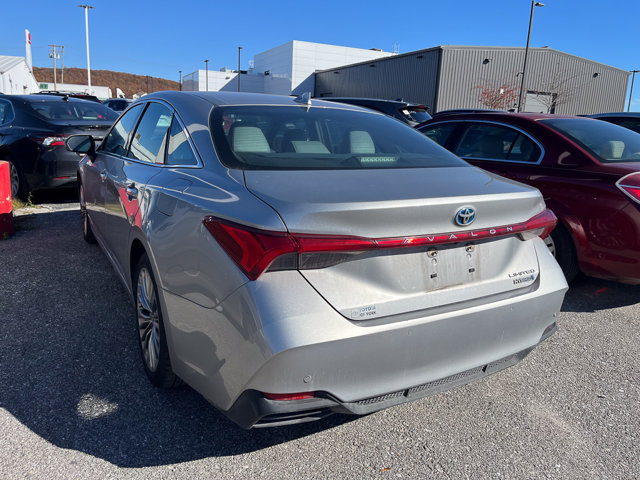 2022 Toyota Avalon Hybrid Limited photo 4