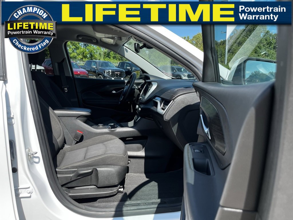 2023 Gmc Terrain SLE photo 23