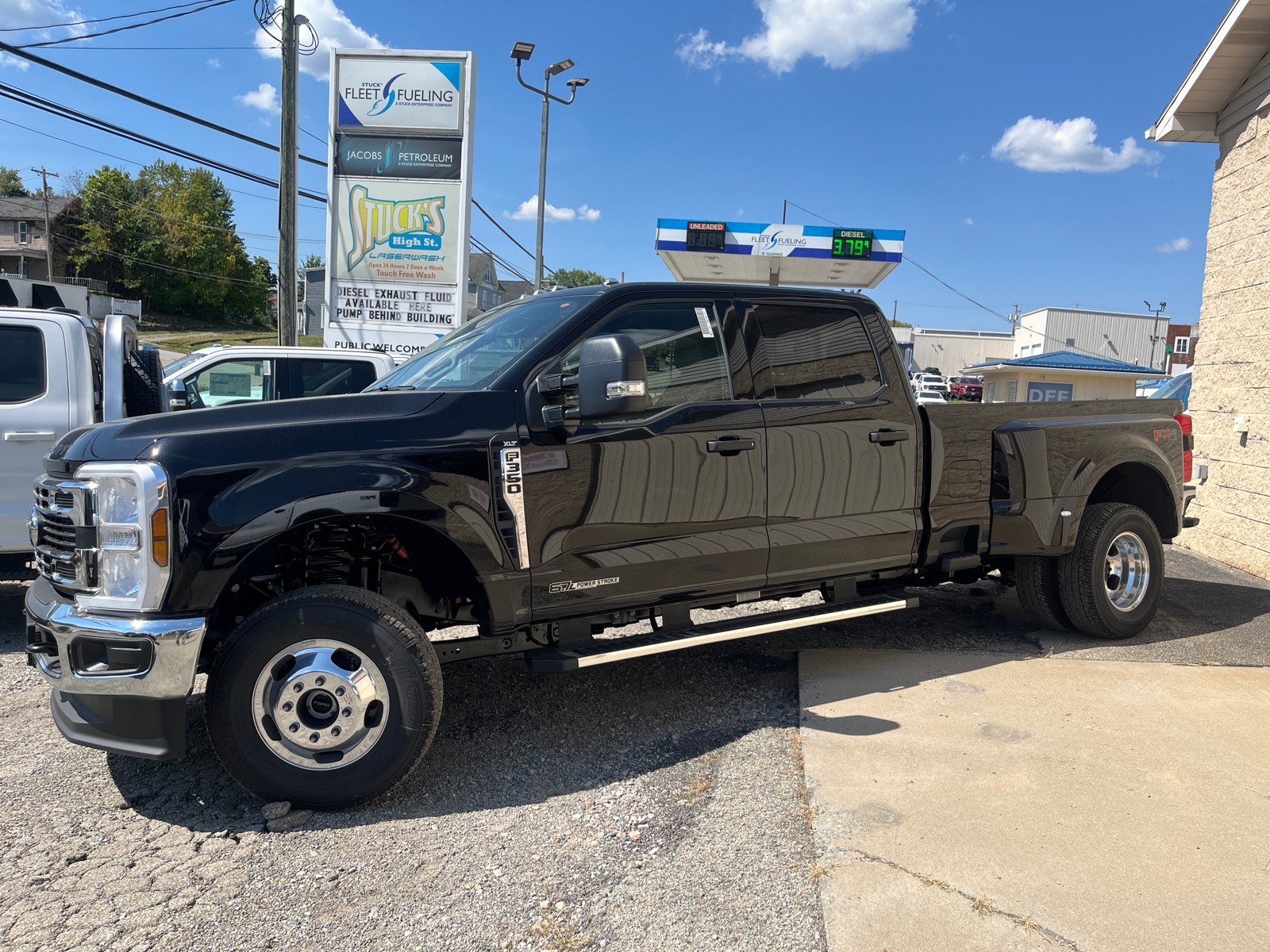 2026 Ford F-350 Super Duty XLT's photo