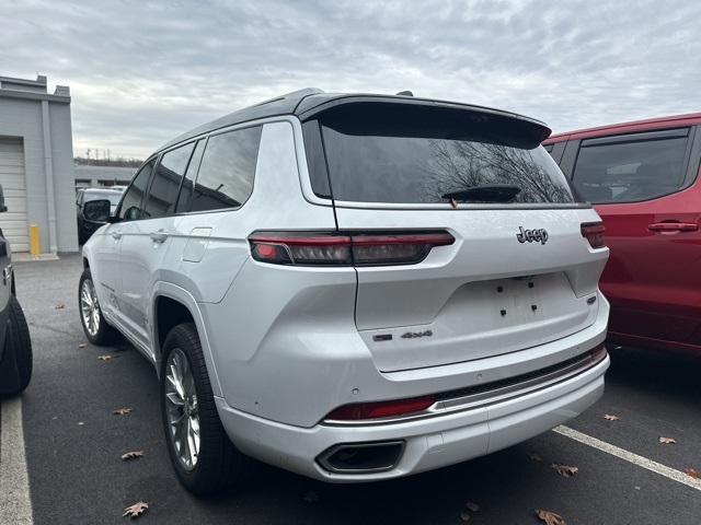 2021 Jeep Grand Cherokee L Summit photo 2